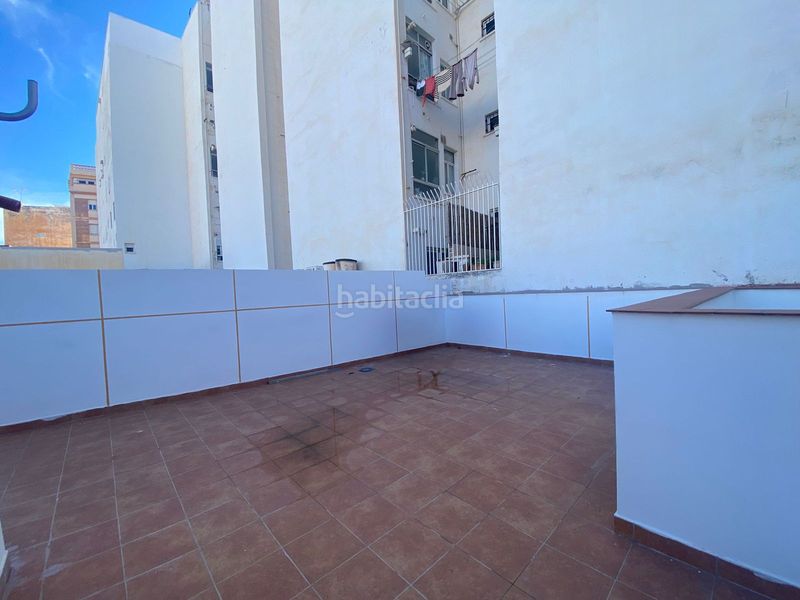 Foto 5ad78918-1f68-43ba-83fa-6d58b07b0e5b. Edifici a calle cristina 15 a La Trinidad Málaga