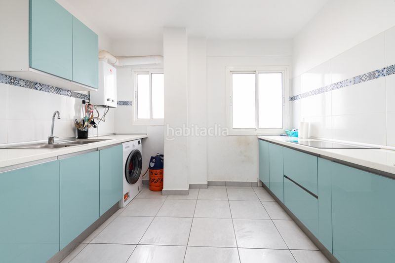 Foto 08f7a321-ab63-43b2-9142-065bc59af674. Pis a calle serrano fernández 5 a Barrio de Ciudad Jardín Málaga