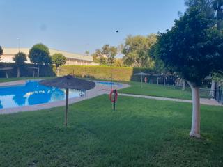 Pis a Calle salvador dalí 10. Sin comision de inmobiliaria mas info. 676657258 tambien whatssa
