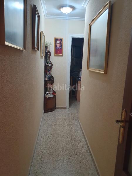 Foto b239cfca-4b62-48c1-86e7-83408e0f9726. Appartamento in calle atanasio barrón 9 in La Calzada - La Florida Sevilla
