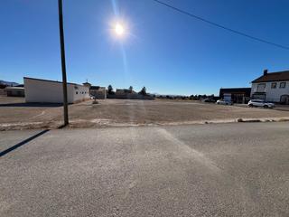 Terrain résidentiel à Calle del salobre 22. Dos terrenos urbanos para proyecto residencial o comercial