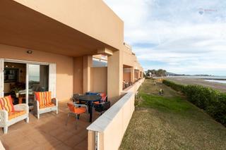 Planta baixa  Calle lerida. Espectacular apartamento frente al mar