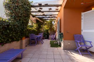 Planta baixa a Calle naturaleza 6. Espectacular propiedad naturista en planta baja con semisótano y