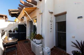 Attique à Calle las pitas 1. ¡ a la venta este sensacional atico con terraza y solarium!