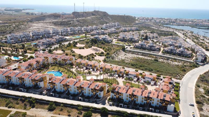 Foto fd8070b9-f964-48a8-b9e2-651aaea70b43. Apartament amb aparcament piscina a Las Salinas Vera