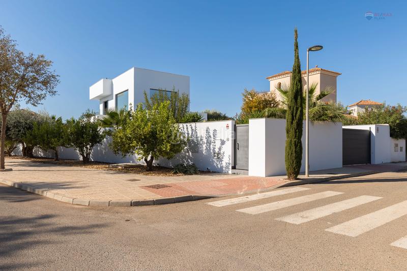 Foto 3d025a2a-b8f0-4a23-9c14-43ff00fb6a61. Chalet mit parking pool in puerto Vera Vera