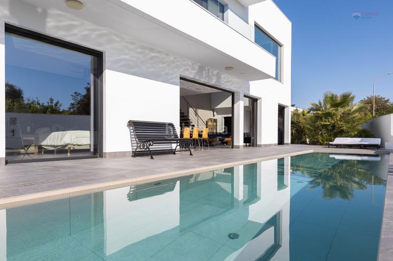 Foto 403e5e87-b2b6-4971-a179-5b34d976774a. Chalet mit parking pool in puerto Vera Vera