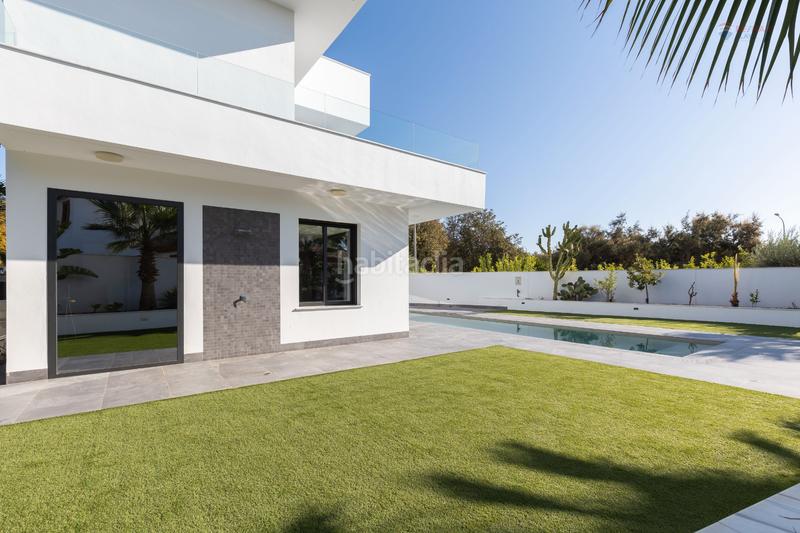 Foto 4269d111-694a-41a0-82a4-bdfb7691e855. Chalet mit parking pool in puerto Vera Vera