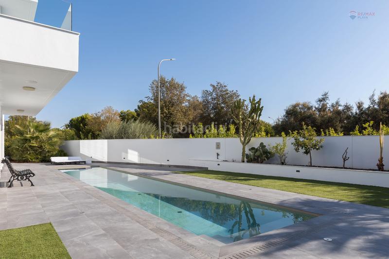 Foto 4272c871-bbf4-440c-8c58-0fb7d135ffe1. Chalet mit parking pool in puerto Vera Vera