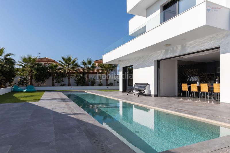 Foto 8f9288dd-46d2-4163-8bbf-8d7cd3fe5519. Chalet mit parking pool in puerto Vera Vera