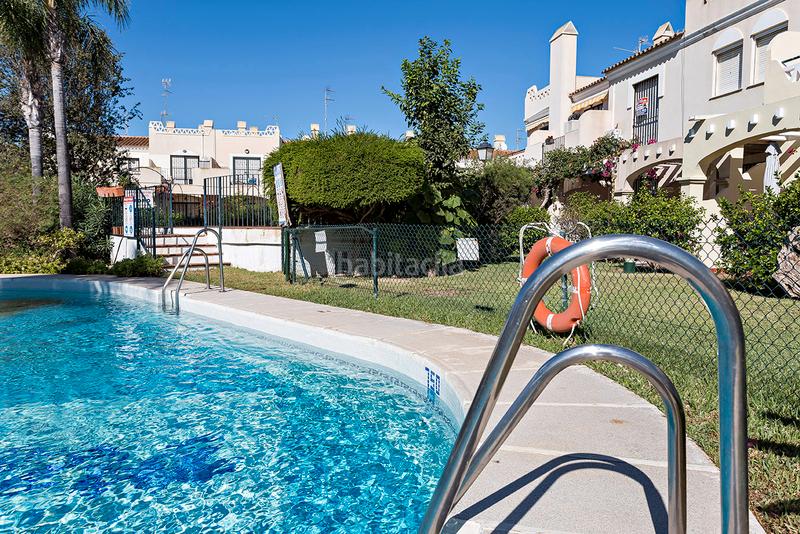 Foto 46262d53-0ea4-4be2-b09b-e807c9b5bd3e. Casa adossada amb aparcament piscina a Vera playa naturista Vera