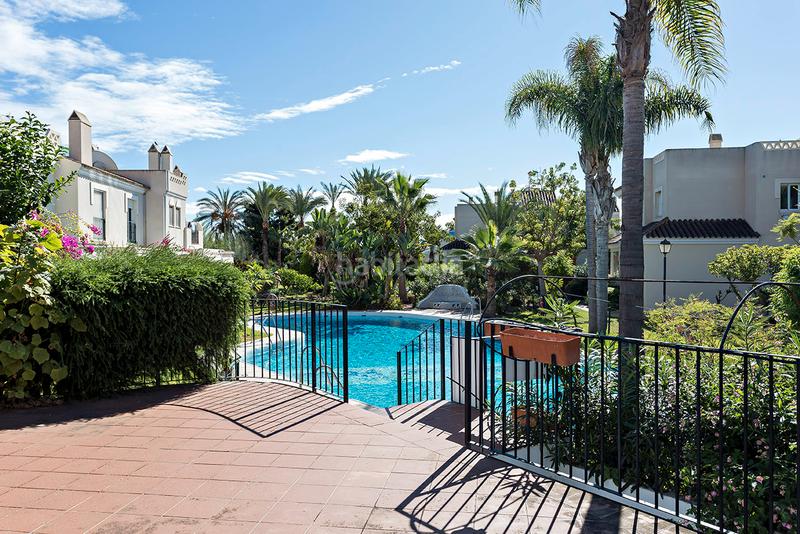 Foto 9194c956-fde0-4261-959b-9e840bcba008. Casa adossada amb aparcament piscina a Vera playa naturista Vera