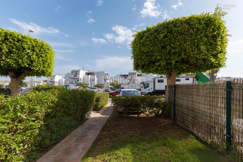 Foto b644ed98-7d56-4bf8-9edd-7a685c92234e. Casa adossada amb aparcament piscina a Vera playa naturista Vera