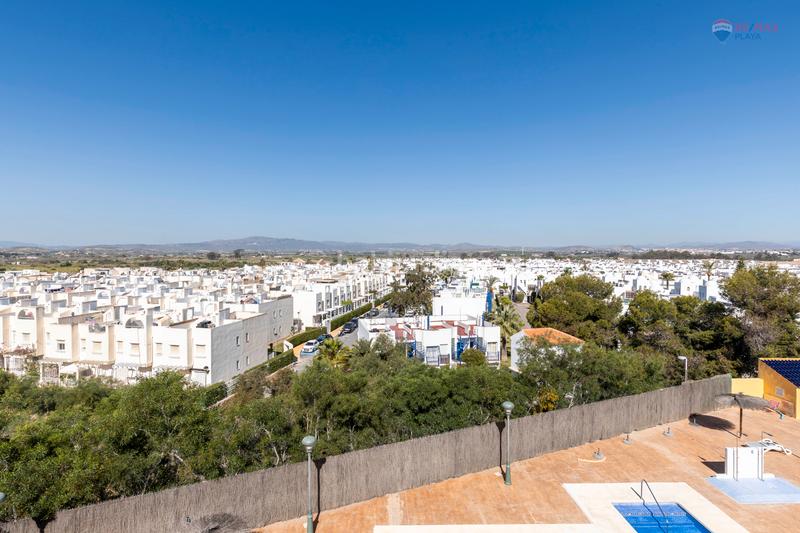 Foto d6fcb7a7-d02d-4e72-9a82-85d235c23cd2. Penthouse with parking pool in Las Marinas - Pueblo Laguna Vera