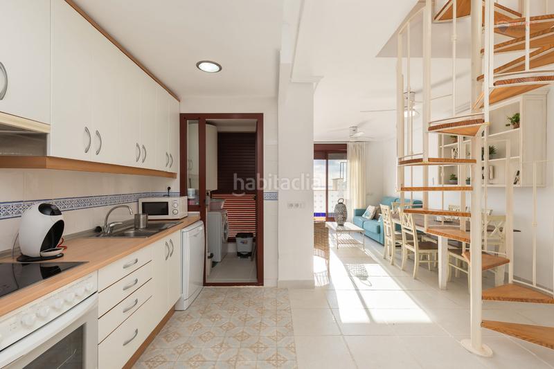 Foto f0dd0d8c-f4de-4887-9daf-379f60af07b1. Àtic amb aparcament piscina a El Playazo Vera