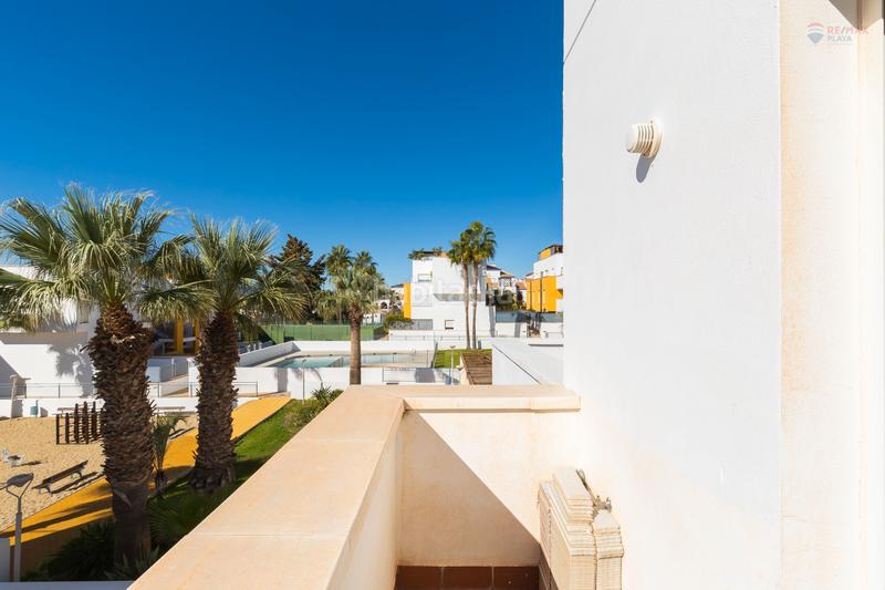 Foto e31e4ed4-7053-494a-98e4-cc94a0df6a8a. Àtic amb aparcament piscina a Las Salinas Vera