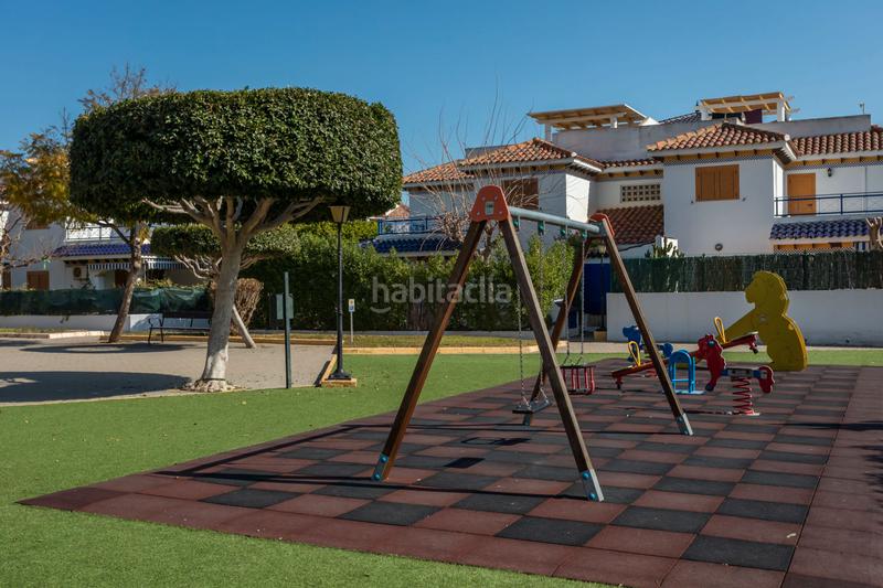 Foto 0b04b642-efd8-43a2-a23f-33f12105dbc8. Casa aparellada amb aparcament piscina a El Playazo Vera