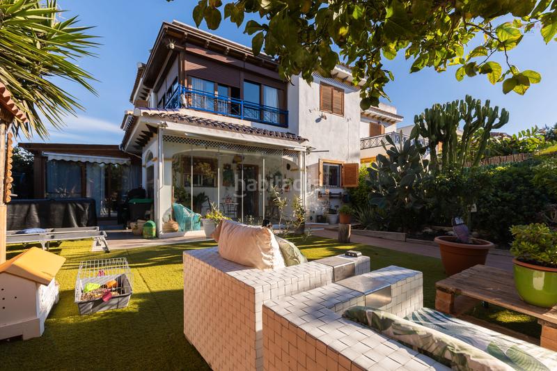 Foto 38c782cb-477f-4608-9a29-19f562b74a18. Casa aparellada amb aparcament piscina a El Playazo Vera