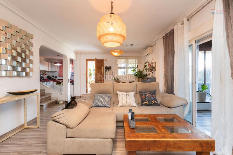 Foto 4271b537-91cd-4d4a-a365-dc5e40da8771. Casa aparellada amb aparcament piscina a El Playazo Vera