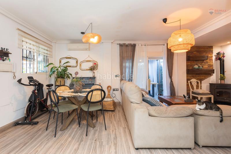 Foto 60c31a96-adca-41bb-b292-e65280198216. Casa aparellada amb aparcament piscina a El Playazo Vera