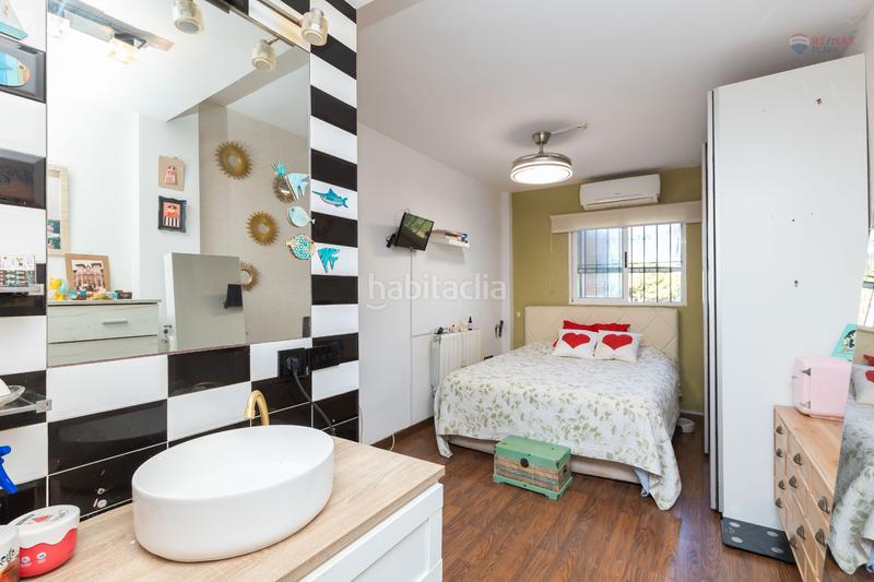 Foto 7a7b297e-b9e8-442d-b04f-2c6a05c8094a. Casa aparellada amb aparcament piscina a El Playazo Vera