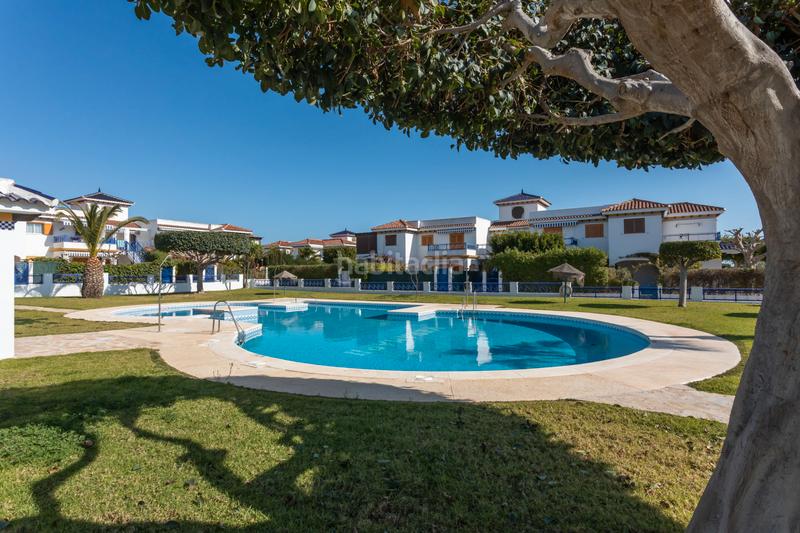 Foto 7c0bab71-f24c-4319-9a8d-76c26ba32720. Casa aparellada amb aparcament piscina a El Playazo Vera