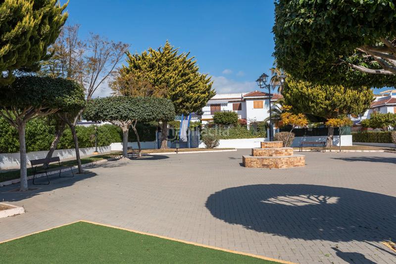 Foto d3d3d9ab-0829-4355-bffd-5d6b5abbbabf. Casa aparellada amb aparcament piscina a El Playazo Vera