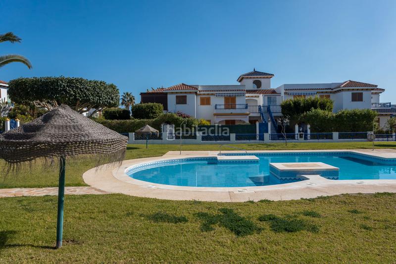 Foto e5d4fade-ee18-4a67-9730-f9dfaa33357e. Casa aparellada amb aparcament piscina a El Playazo Vera