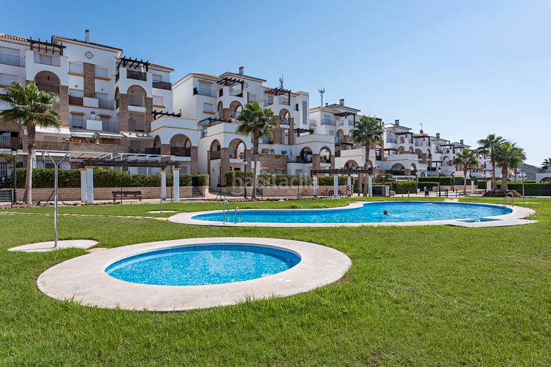 Foto 7f8bfd9d-6dd8-4fcb-82da-b4539887bf93. Casa adossada amb aparcament piscina a Las Salinas Vera