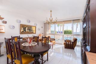 Appartement à Paseo del malecon 106. ¡descubre tu nuevo hogar en el encantador malecón de garrucha!