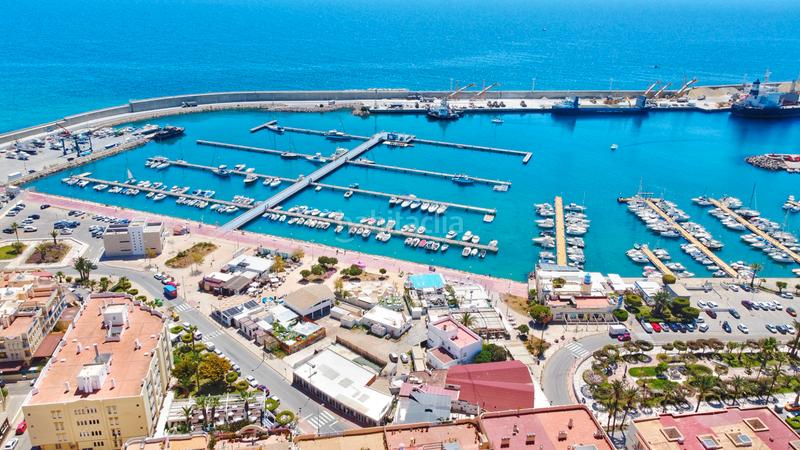 Foto 451f0278-7872-457f-adf9-318de7270272. Pis a puerto de Garrucha Garrucha