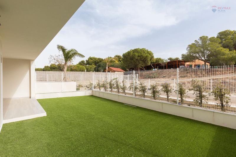 Foto 347bbc0f-dec9-4eac-82c3-efa95bf44fdc. Erdgeschoss mit parking pool in El Playazo Vera