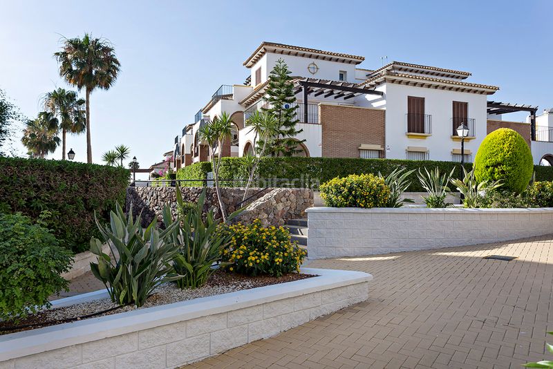 Foto 9fb7c8cd-e623-490e-8124-418c189fc626. Planta baixa amb aparcament piscina a Lomas del Mar Vera