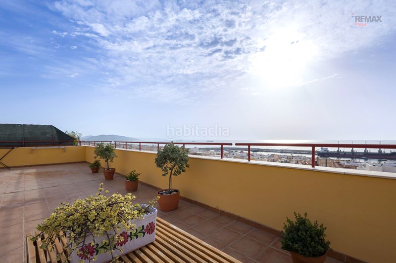 Foto e6fa73bb-61c0-4e4c-90bb-93163e4f0e34. Àtic a playa de Garrucha Garrucha