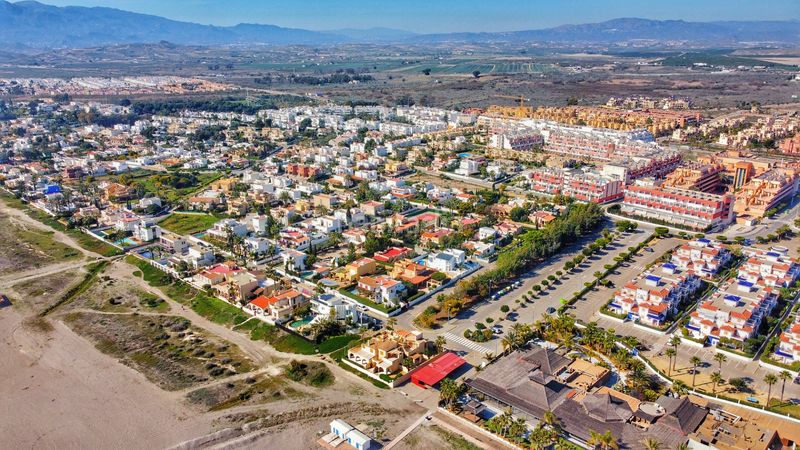 Foto 3b7b0ff1-2cf3-4bb5-9178-8a275032b0be. Apartament amb piscina a Puerto Rey Vera