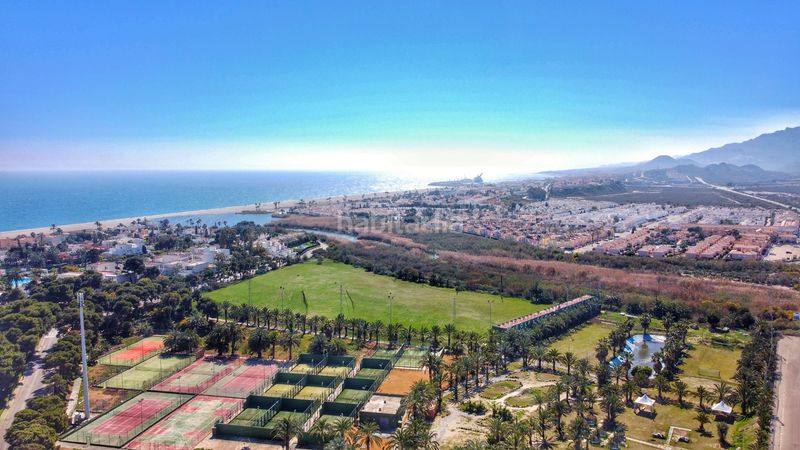 Foto 55e22c58-1f5e-4412-ae38-6f1066abcda6. Apartament amb piscina a Puerto Rey Vera