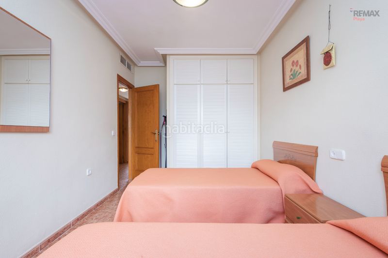 Foto a60d64fc-c179-45fc-8104-9fba718f1099. Apartament amb piscina a Puerto Rey Vera