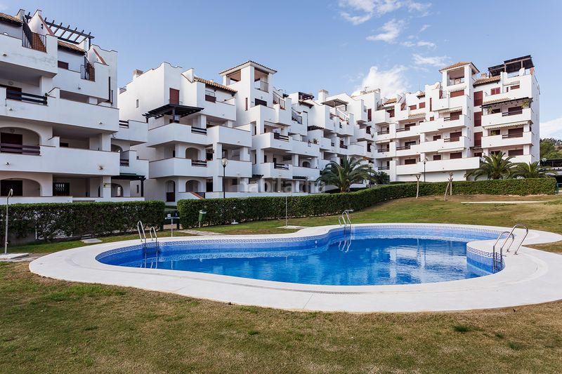 Foto a86b5eb7-8a6a-4eaf-ba9f-ca477d64d9b6. Planta baixa amb aparcament piscina a El Playazo Vera
