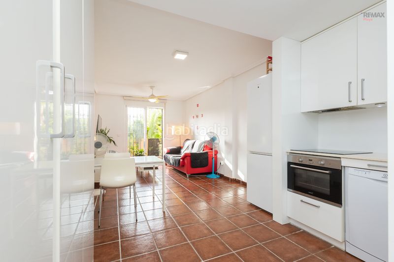 Foto c50c8a85-0213-442d-8de2-ed58afab0ddc. Apartament amb aparcament piscina a Vera playa naturista Vera