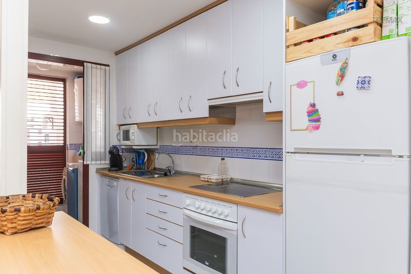 Foto c33383fa-61aa-4c5b-ac26-20cdad8ea9e0. Apartament amb aparcament piscina a El Playazo Vera