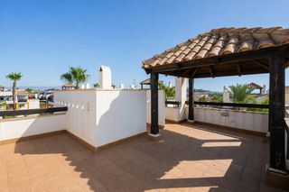 �tic  Avenida medina azahara. �tico con tres terrazas y sol�rium privado