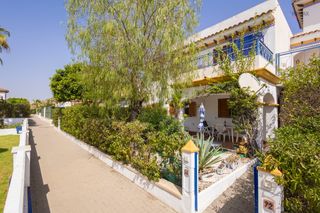 Apartament  Avenida ciudad de castellón. Piso en planta baja con terraza privada en urbanización veramar