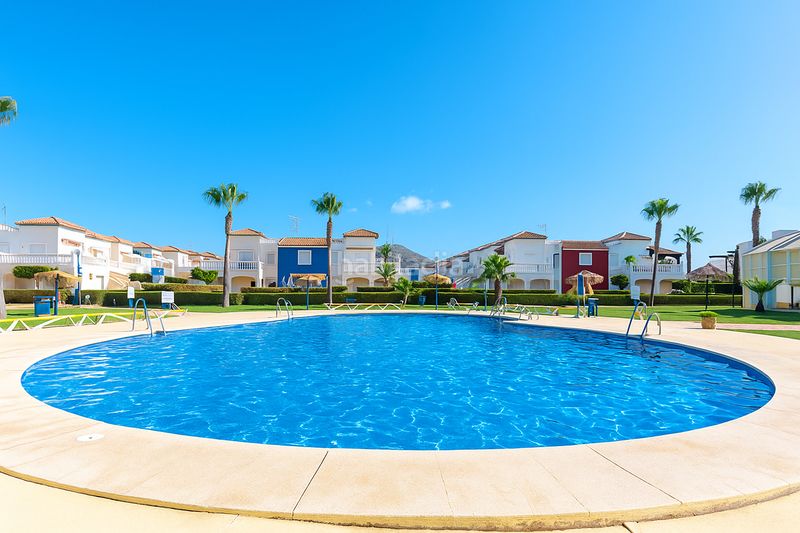 Foto 68a3a46a-c4d0-4c2d-94b9-ac2c6e24e557. Àtic amb aparcament piscina a Vera playa naturista Vera