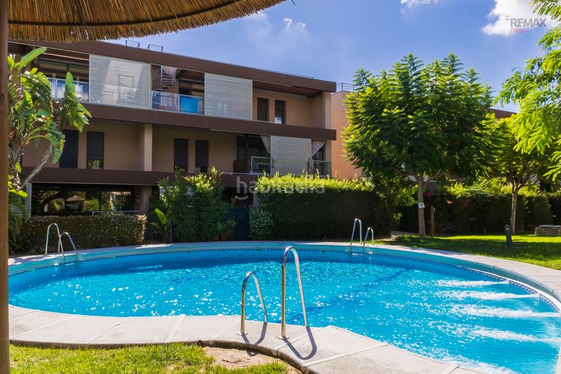 Foto f6c1a86d-192c-49e0-89f9-d96101e8563c. Àtic amb aparcament piscina a Golf Valle Este Vera