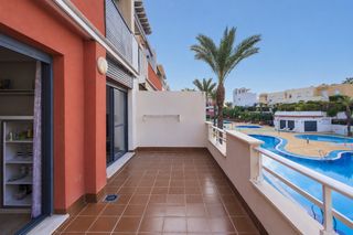 Piccolo appartamento in Calle sotavento 2. Precioso piso en puerto rey, 3 dormitorios con amplia terraza y