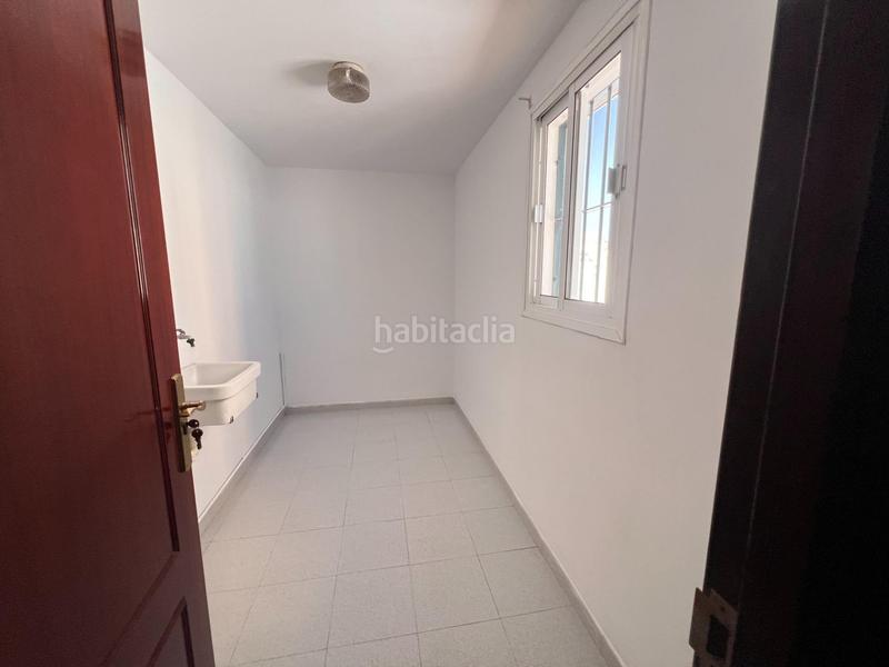 Foto e3565b80-0f2b-4039-87f9-1917831f3c5c. Casa vivienda 2 plantas en pleno centro . en El Cristo - Cayetano Roldán San Fernando