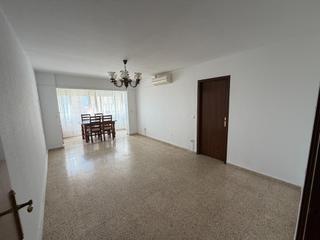 Etagenwohnung in Avenida duque de arcos 9. Avenida duque de arcos  calle real