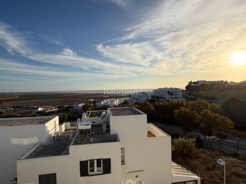 Foto 0b098dbf-4c92-4825-b394-f48feeb424ac. Casa a schiera in calle emilia pardo bazán 21 in Conil Conil de la Frontera