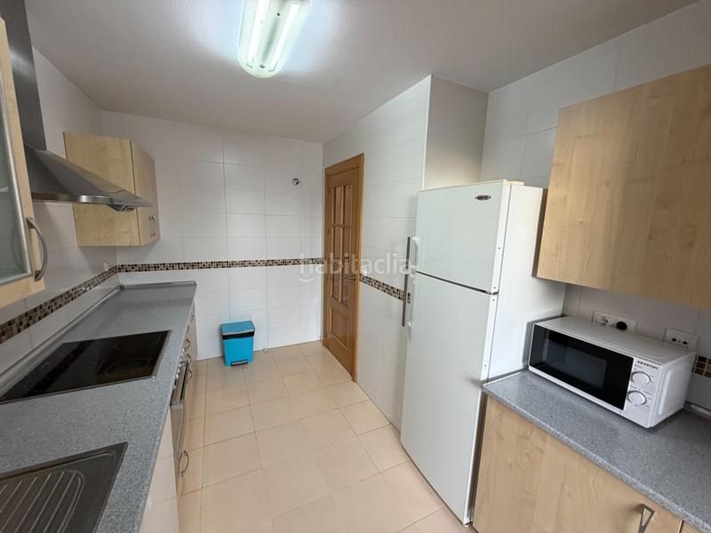 Foto 35bc7e42-902d-4df0-a6fb-e49595c886ac. Casa a schiera in calle emilia pardo bazán 21 in Conil Conil de la Frontera