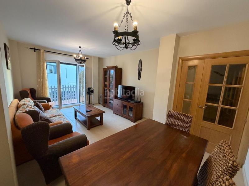 Foto 6a936b90-a39a-41e5-84d1-0598fad12422. Casa a schiera in calle emilia pardo bazán 21 in Conil Conil de la Frontera